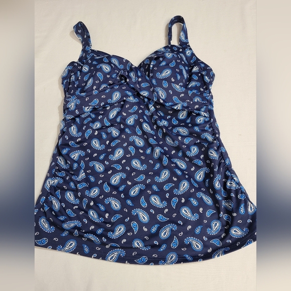 Lands' End Other - Lands' End Slimming Wrap Underwire Tankini Top Deep Sea Navy Paisley Size 6